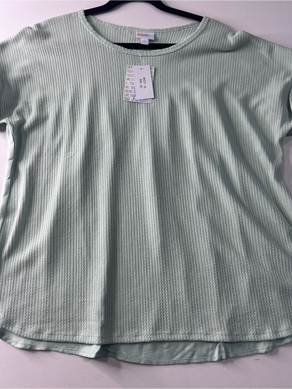 NWT Lularoe XL Misty Light Green Texture Knitted Short Sleeve T-Shirt
